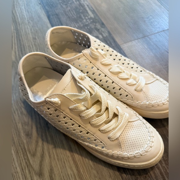 NEW Dolce Vita Nicona Women's Cream Woven Sneakers - Picture 5 of 7